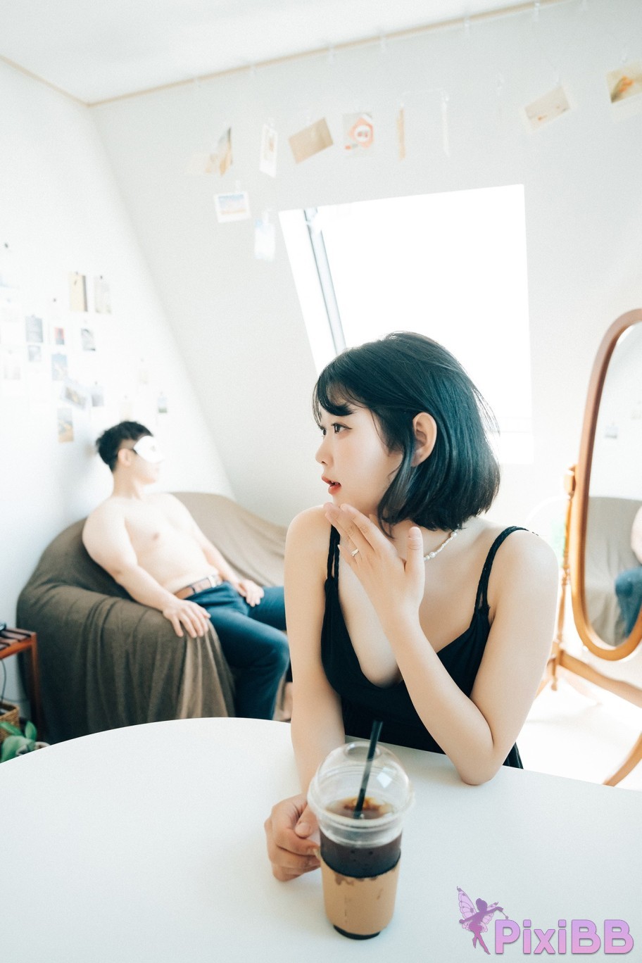 Loozy Zia With Delivery Man PixiBB.COM 093