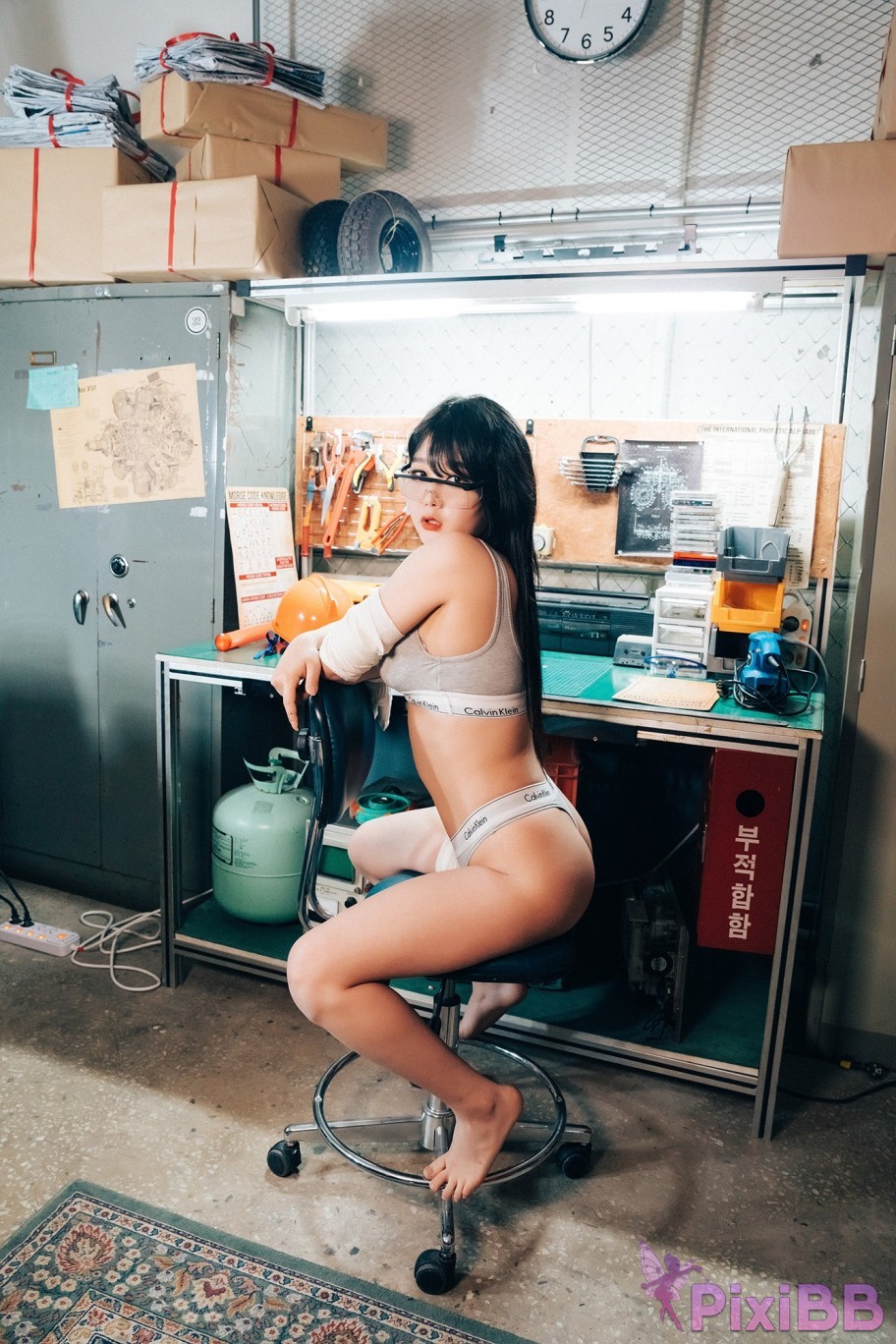 Loozy Zia Fetish Girl PixiBB.COM 048