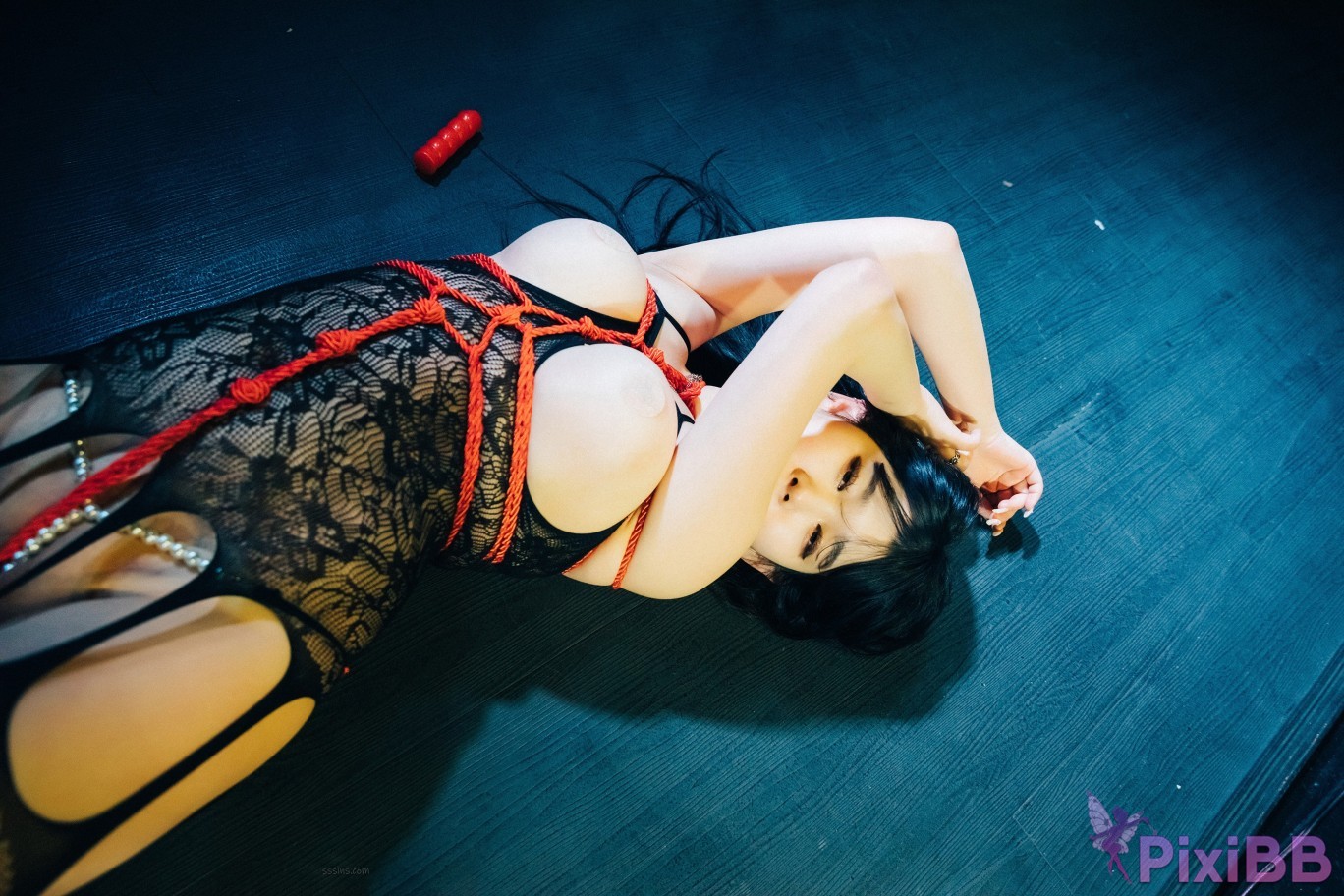 Loozy Zia SM Show PixiBB.COM 037