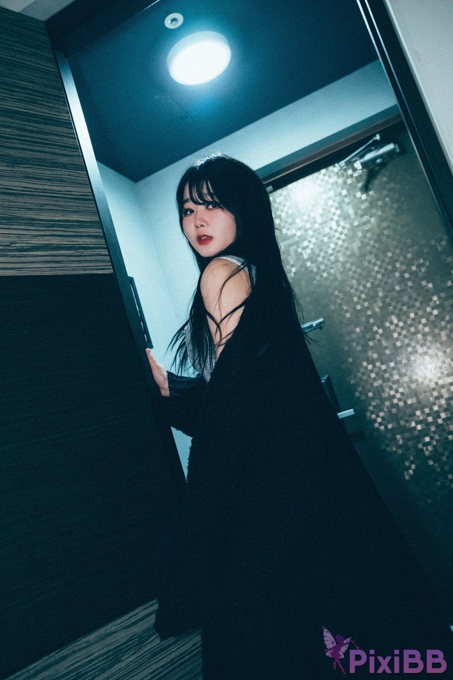 Loozy Zia Wannait PixiBB.COM 001