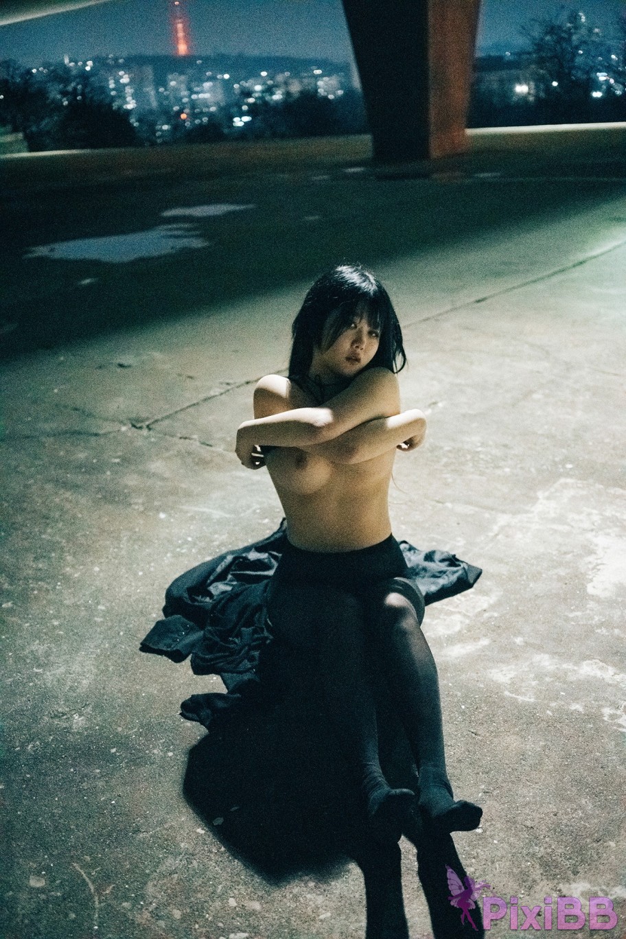 Loozy Zia XXX At Night Road PixiBB.COM 038