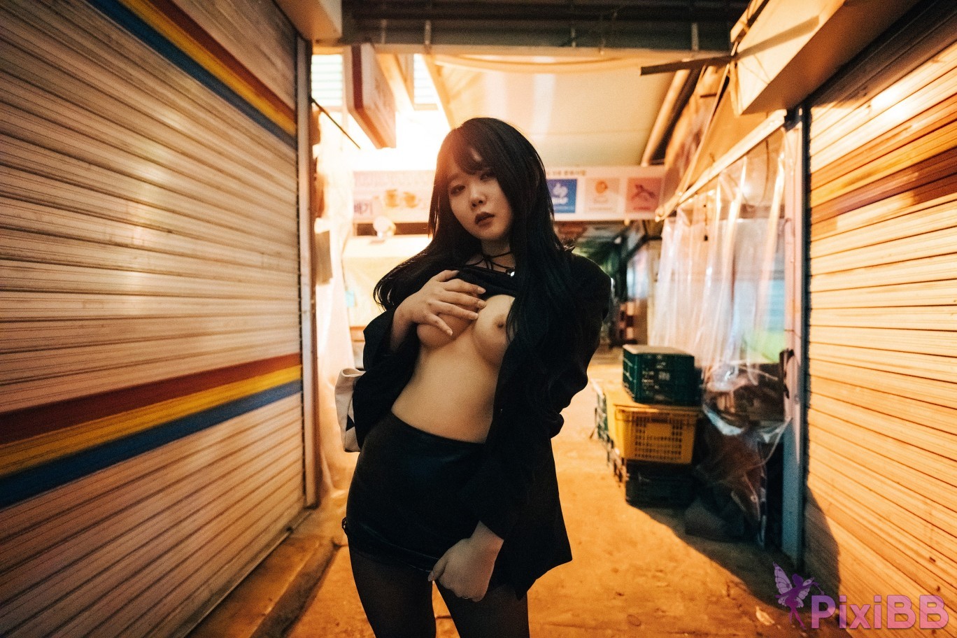 Loozy Zia XXX At Night Road PixiBB.COM 087