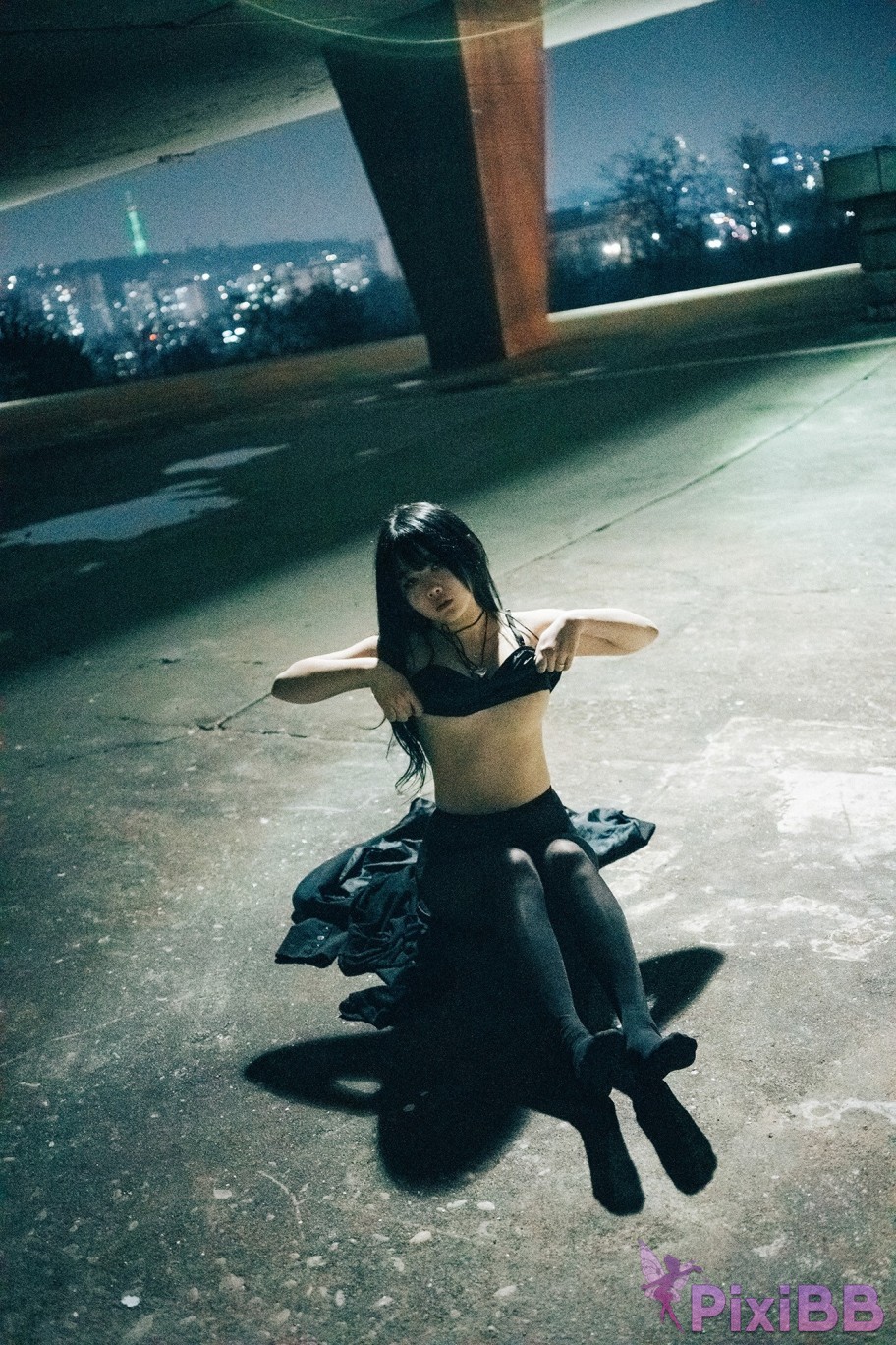 Loozy Zia XXX At Night Road PixiBB.COM 116