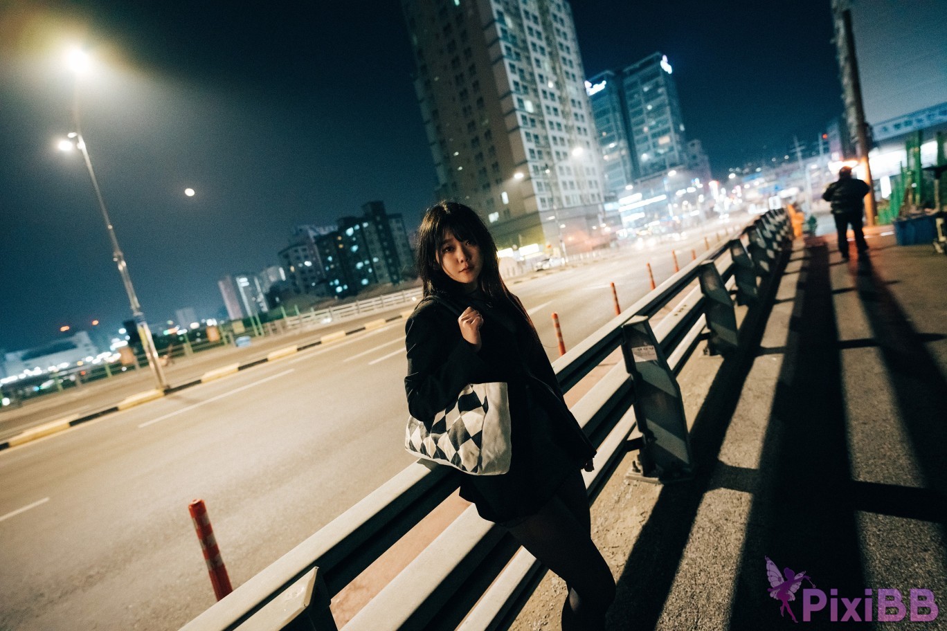 Loozy Zia XXX At Night Road PixiBB.COM 144