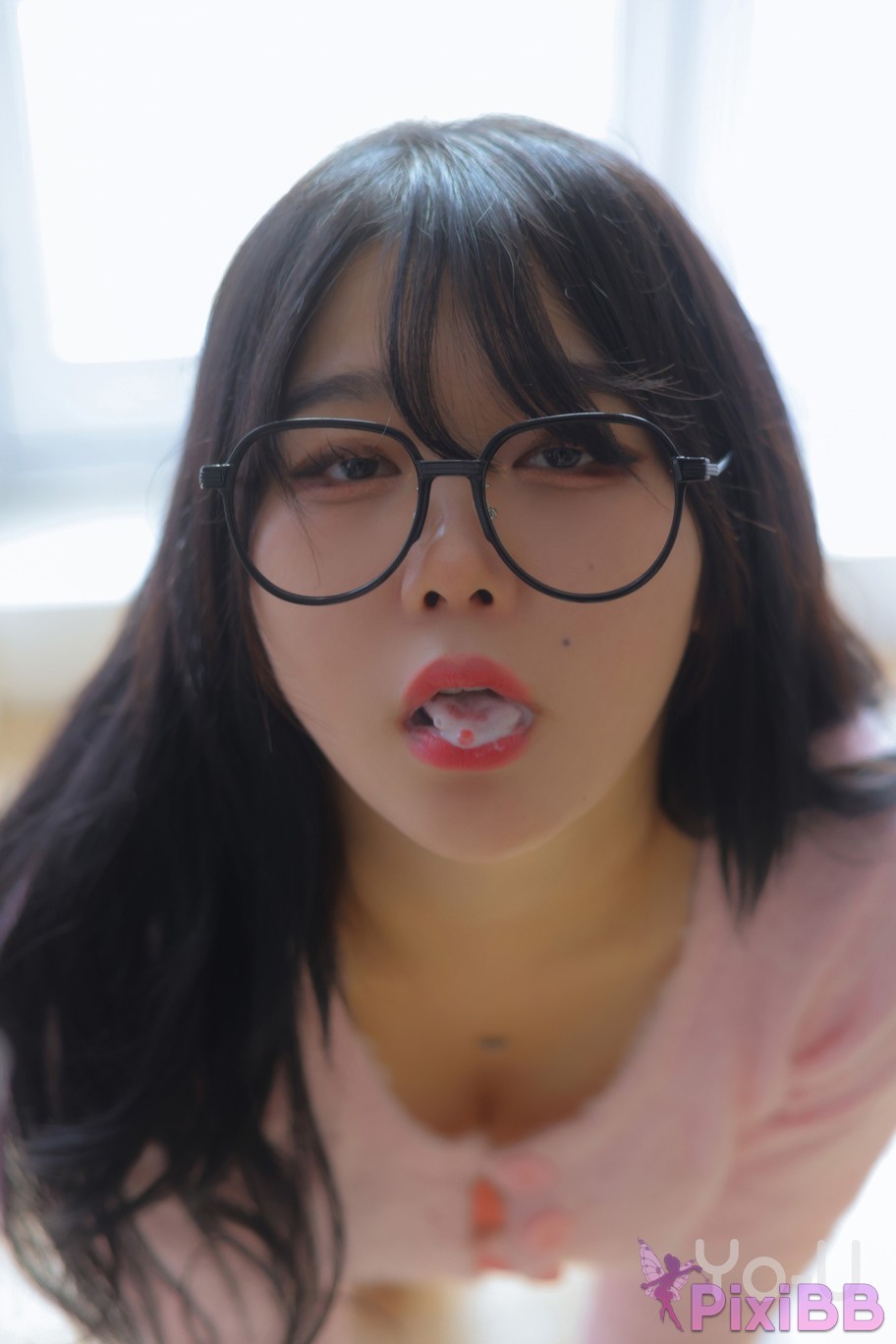 Yo U Zia Vol.7 Year end PixiBB.COM 017