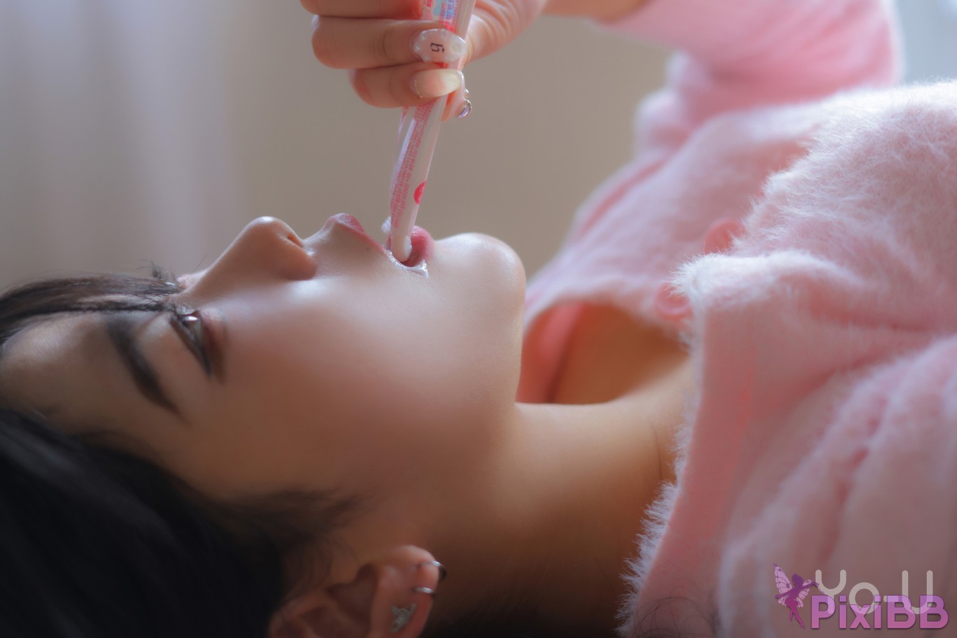 Yo U Zia Vol.7 Year end PixiBB.COM 048