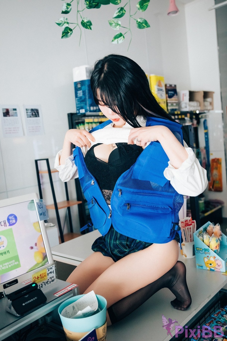 Loozy Zia Part Time PixiBB.COM 028