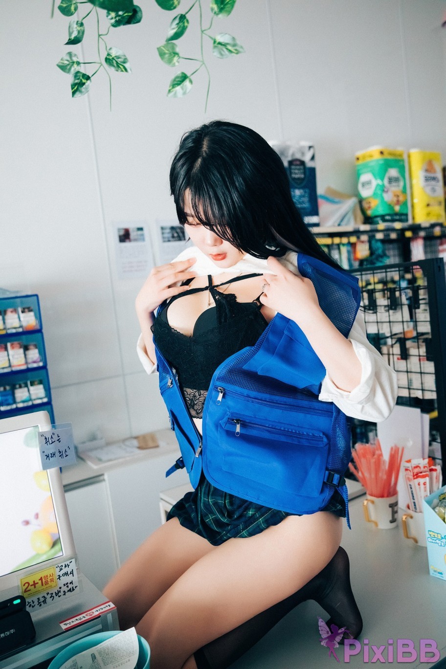 Loozy Zia Part Time PixiBB.COM 029