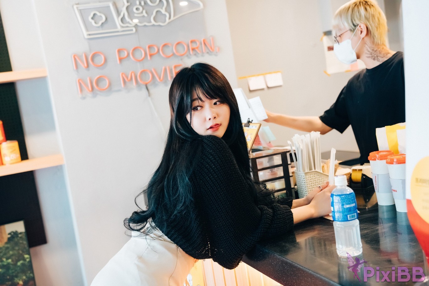 Loozy Zia XXX in The Theater PixiBB.COM 003