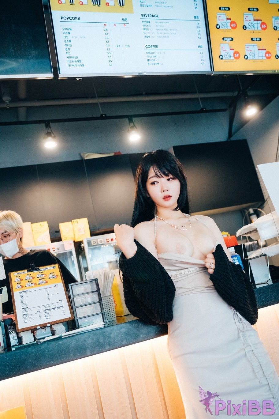 Loozy Zia XXX in The Theater PixiBB.COM 013