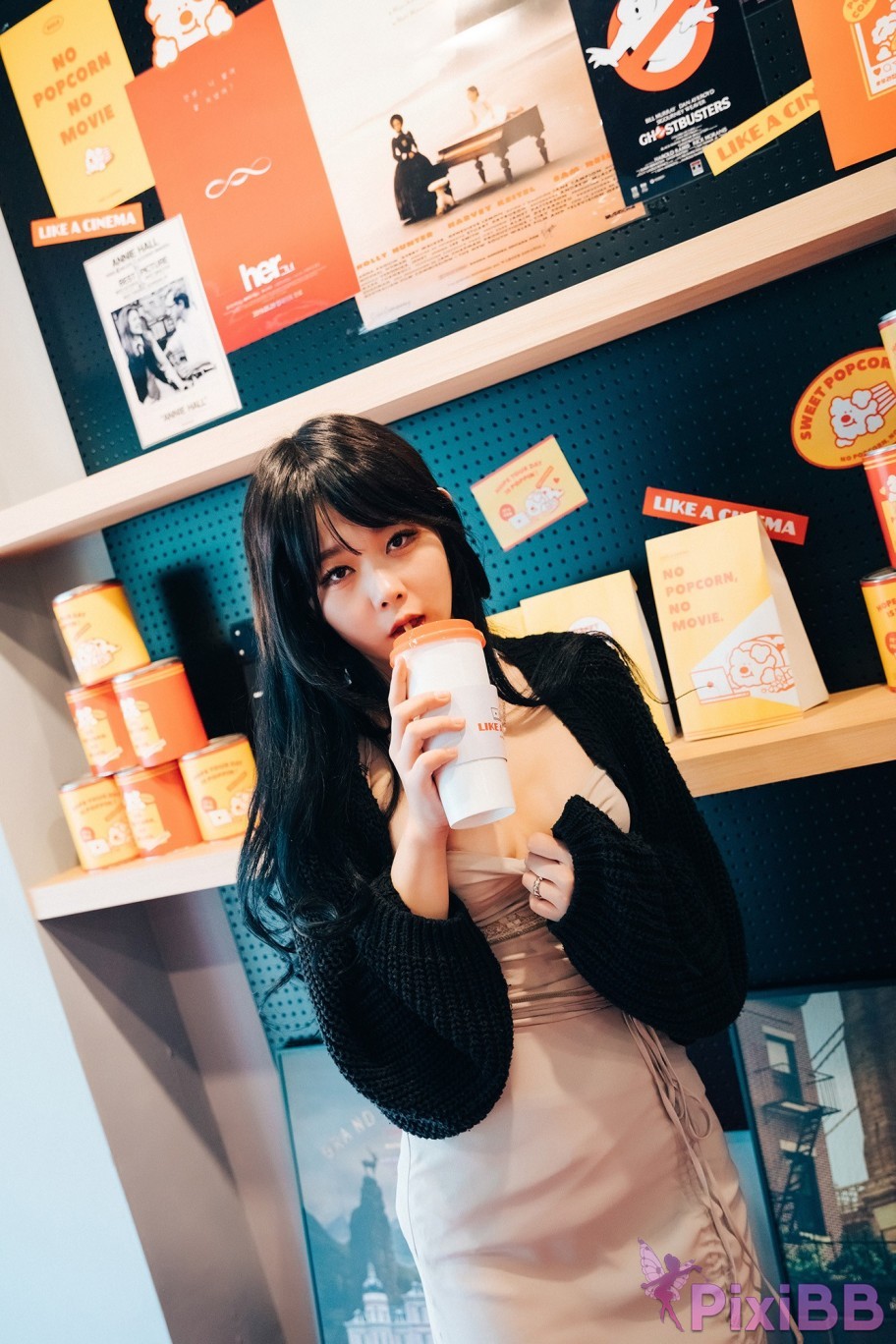 Loozy Zia XXX in The Theater PixiBB.COM 019