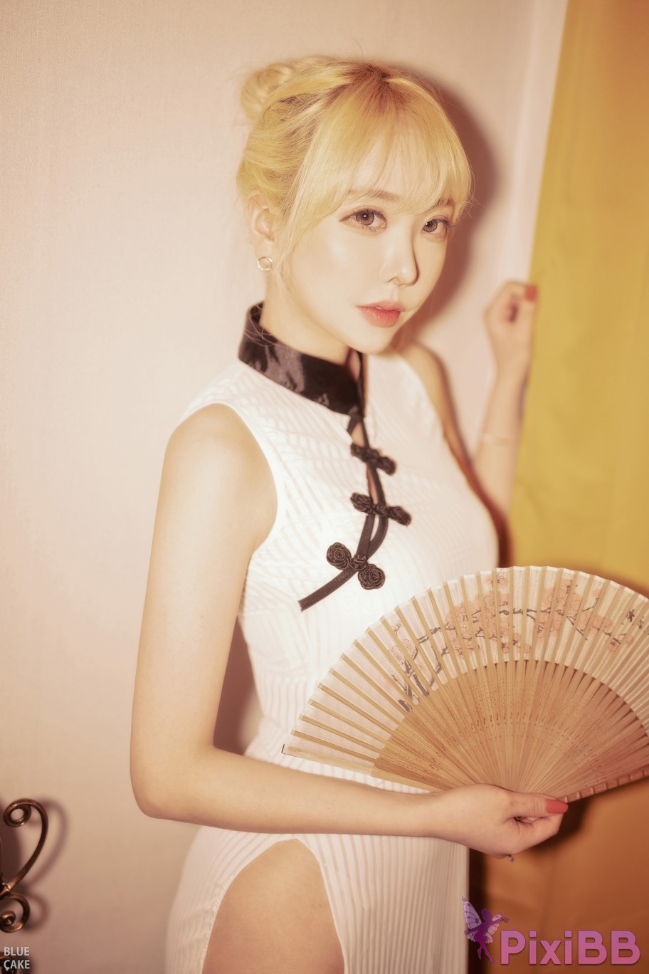 BLUECAKE Bomi and Zia Mandarin PixiBB.COM 019