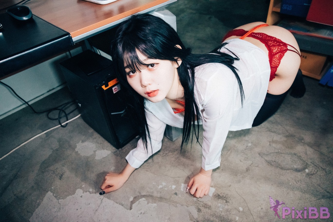 Loozy Zia Office slave PixiBB.COM 099