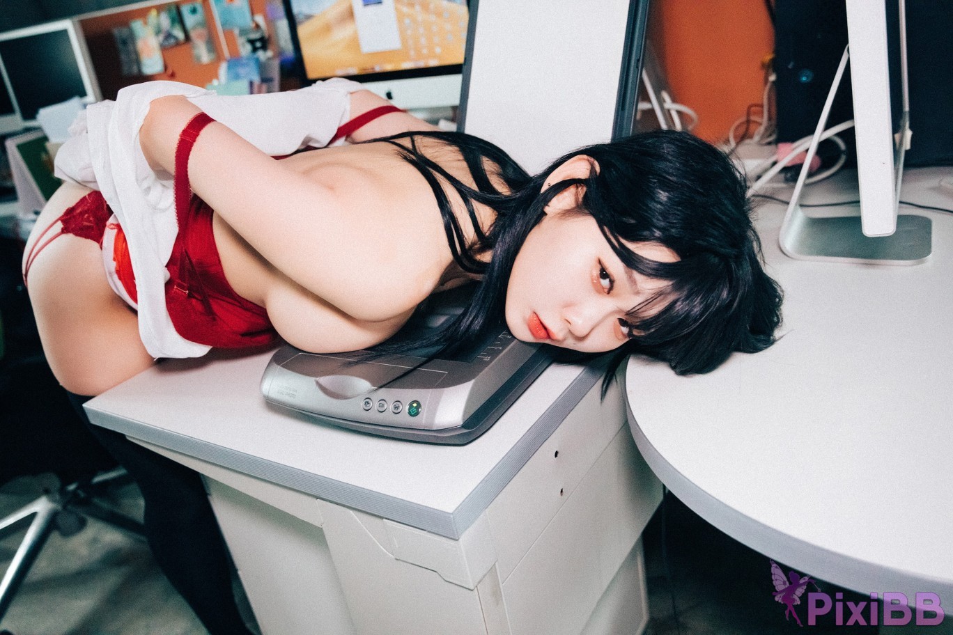 Loozy Zia Office slave PixiBB.COM 157