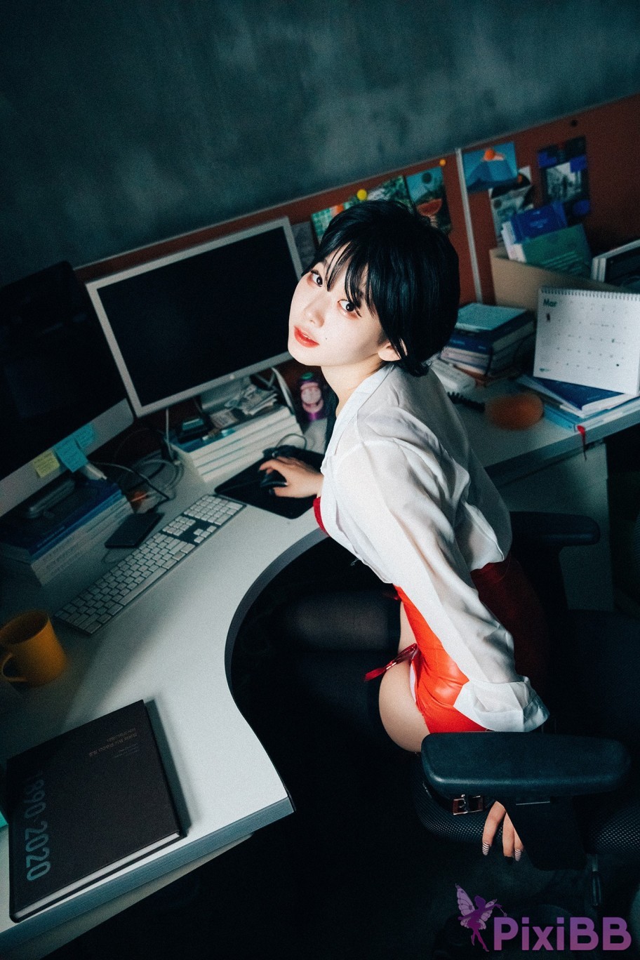 Loozy Zia Office slave PixiBB.COM 171