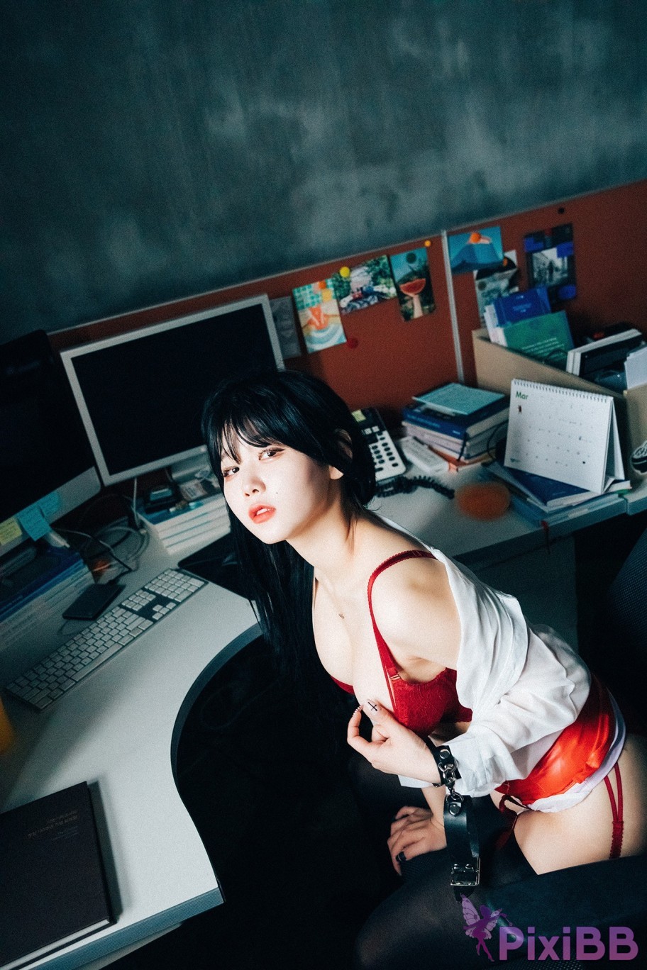 Loozy Zia Office slave PixiBB.COM 173