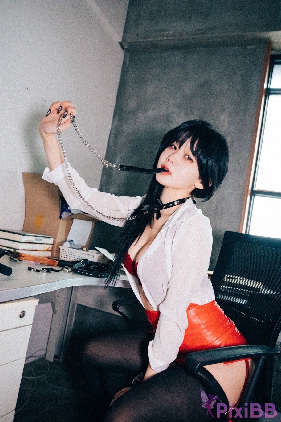 Loozy Zia Office slave PixiBB.COM 194