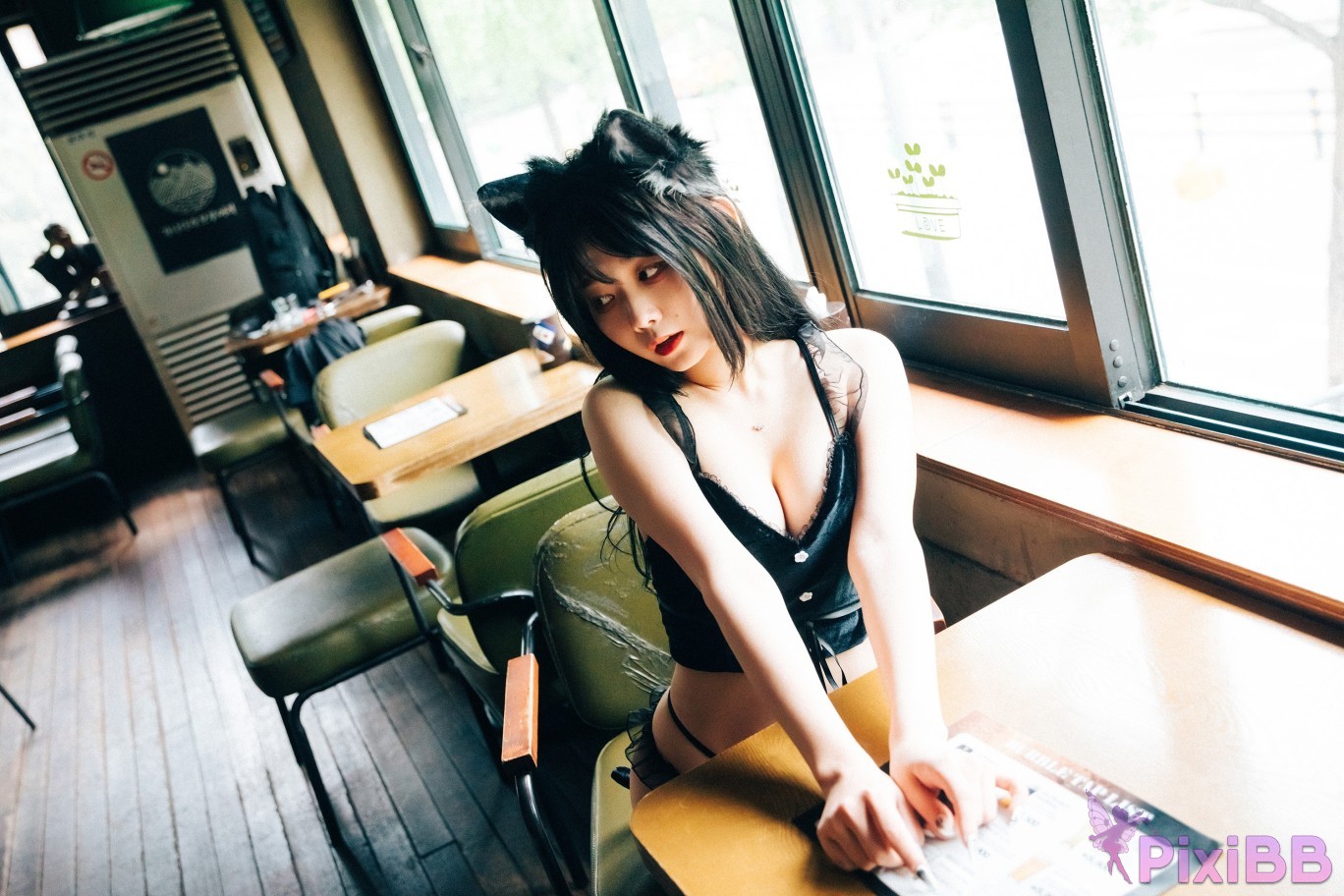 Loozy Zia SM Bar PixiBB.COM 063