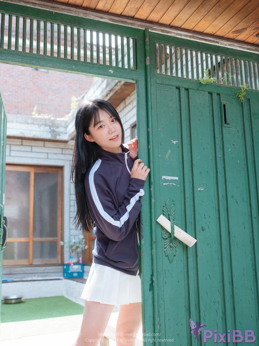 MilkyBomb Yui Vol.2 Tracksuit PixiBB.COM 001