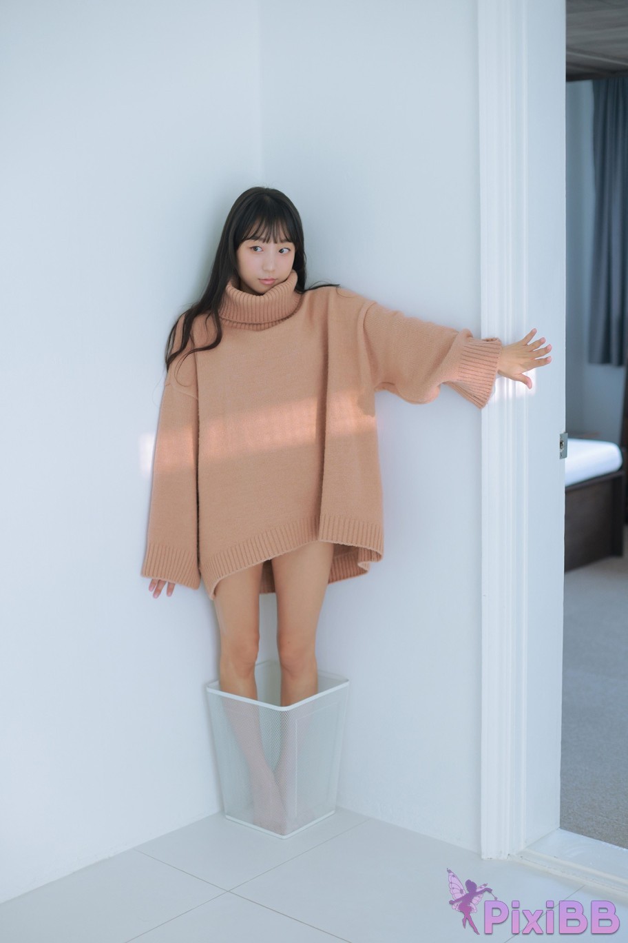 Eunji Pyo DJ Henney COZY and WET PixiBB.COM 140