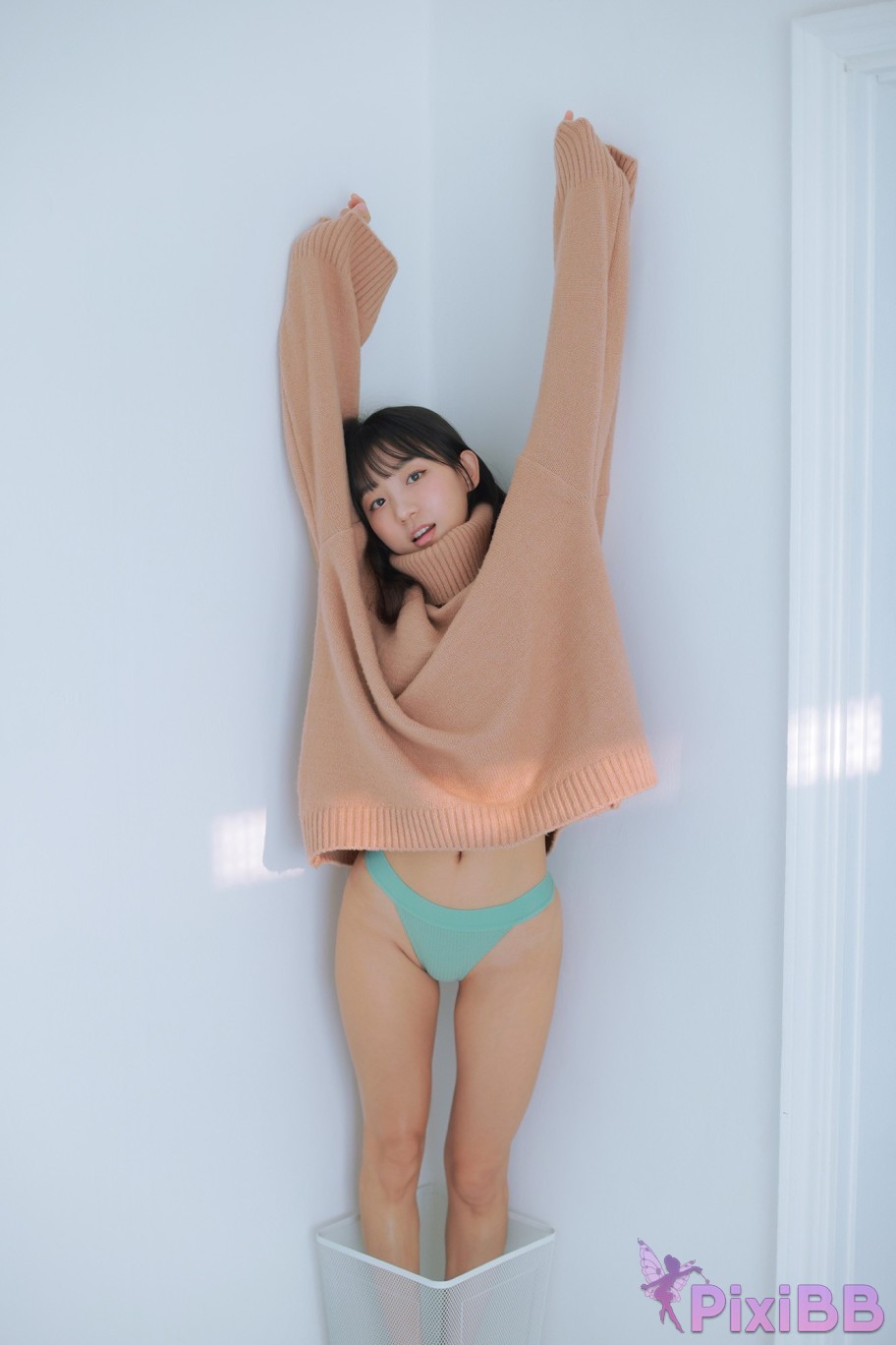 Eunji Pyo DJ Henney COZY and WET PixiBB.COM 151