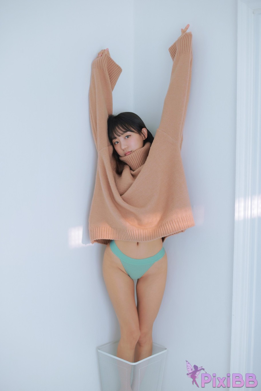 Eunji Pyo DJ Henney COZY and WET PixiBB.COM 162