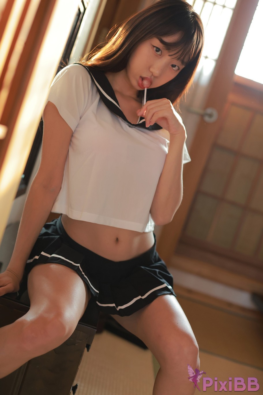 Eunji Pyoapple Eunji Pyo DJ Henney PixiBB.COM 098