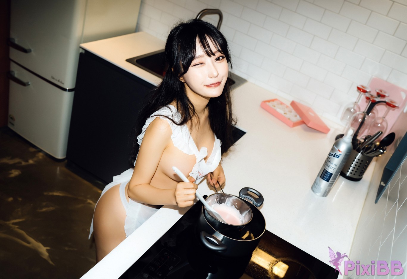 Mona and Jucy Valentine Moon Night Snap PixiBB.COM 001