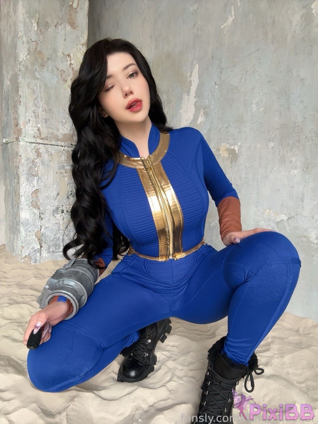 Alina Becker Vault Dweller Fallout PixiBB.COM 017