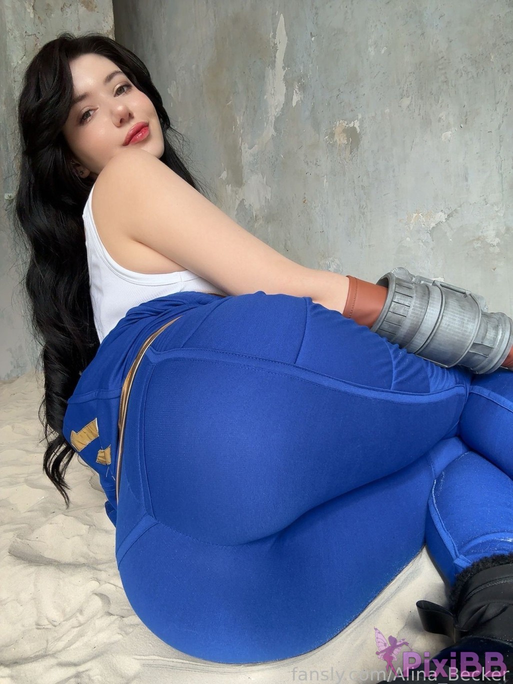 Alina Becker Vault Dweller Fallout PixiBB.COM 040