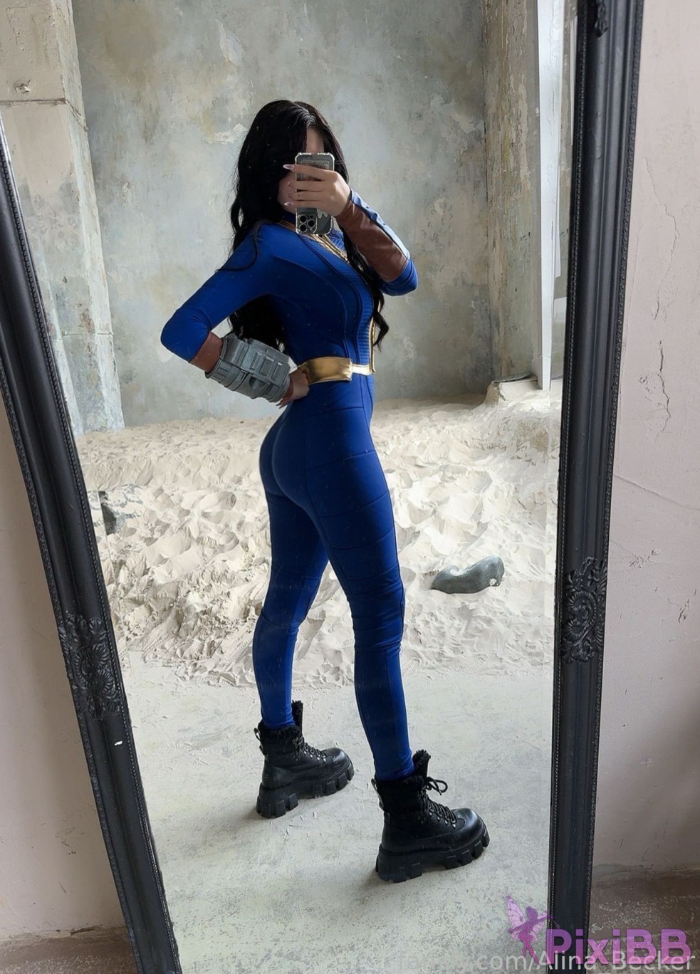 Alina Becker Vault Dweller Fallout PixiBB.COM 096