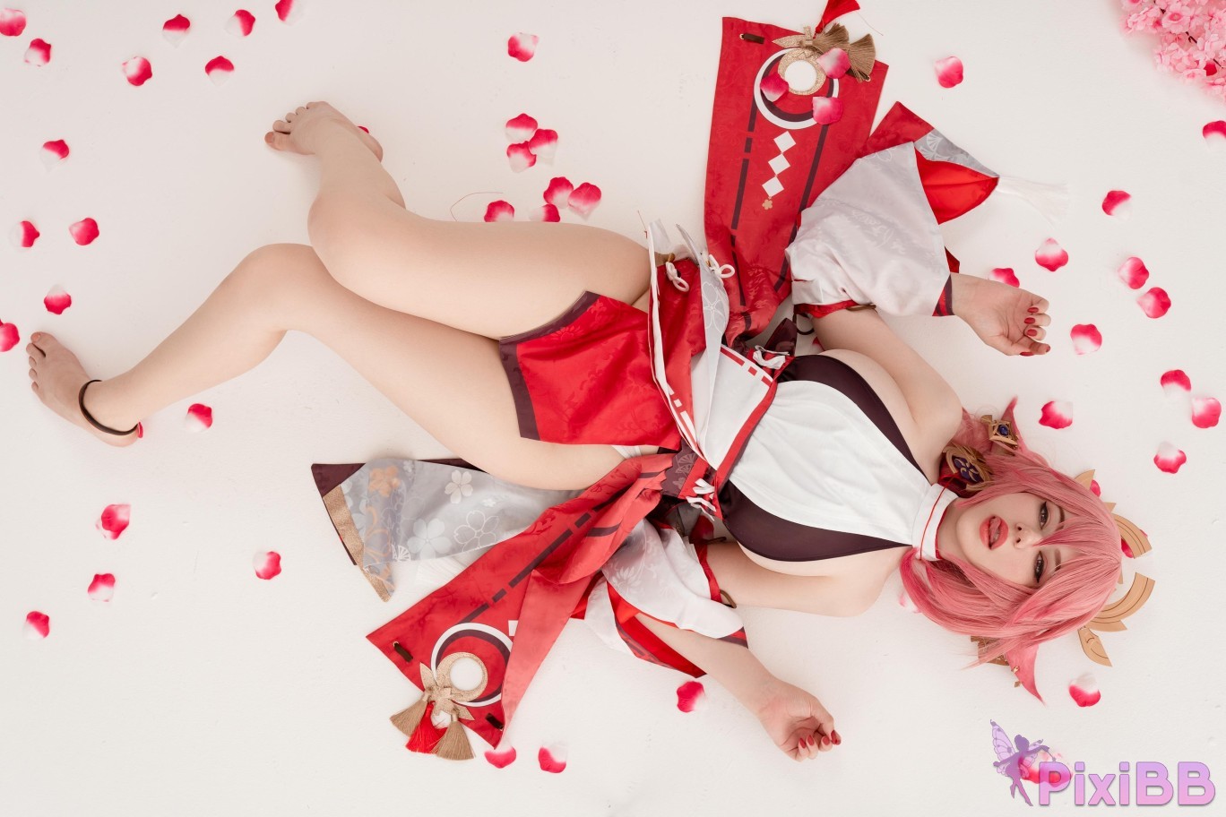 Alina Becker Yae Miko Genshin Impact PixiBB.COM 004