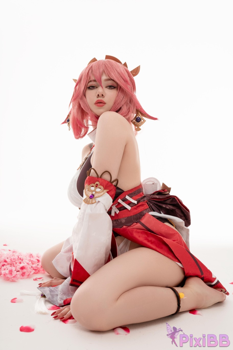 Alina Becker Yae Miko Genshin Impact PixiBB.COM 007