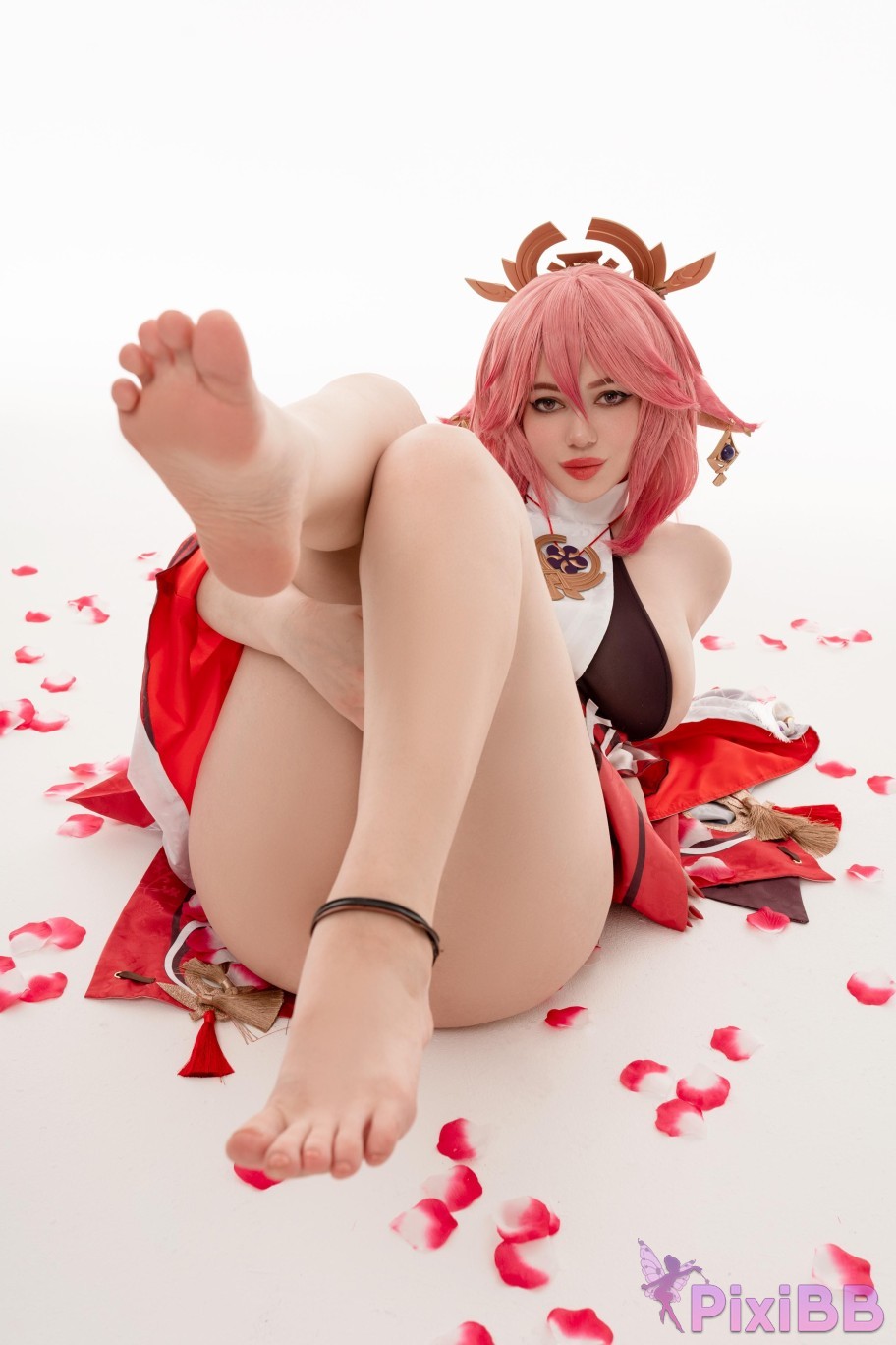 Alina Becker Yae Miko Genshin Impact PixiBB.COM 020