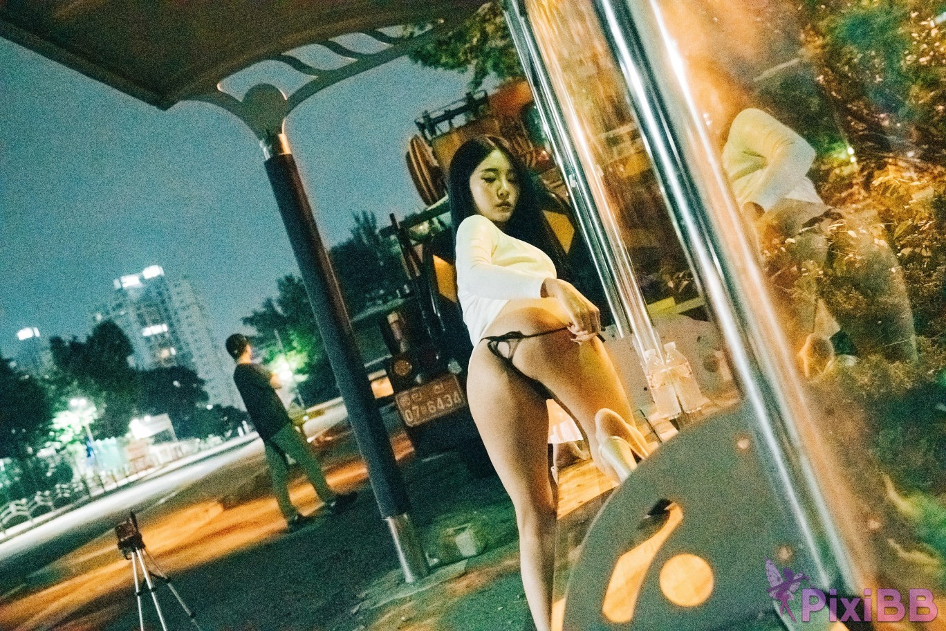 Loozy Bomi Night Roads PixiBB.COM 028