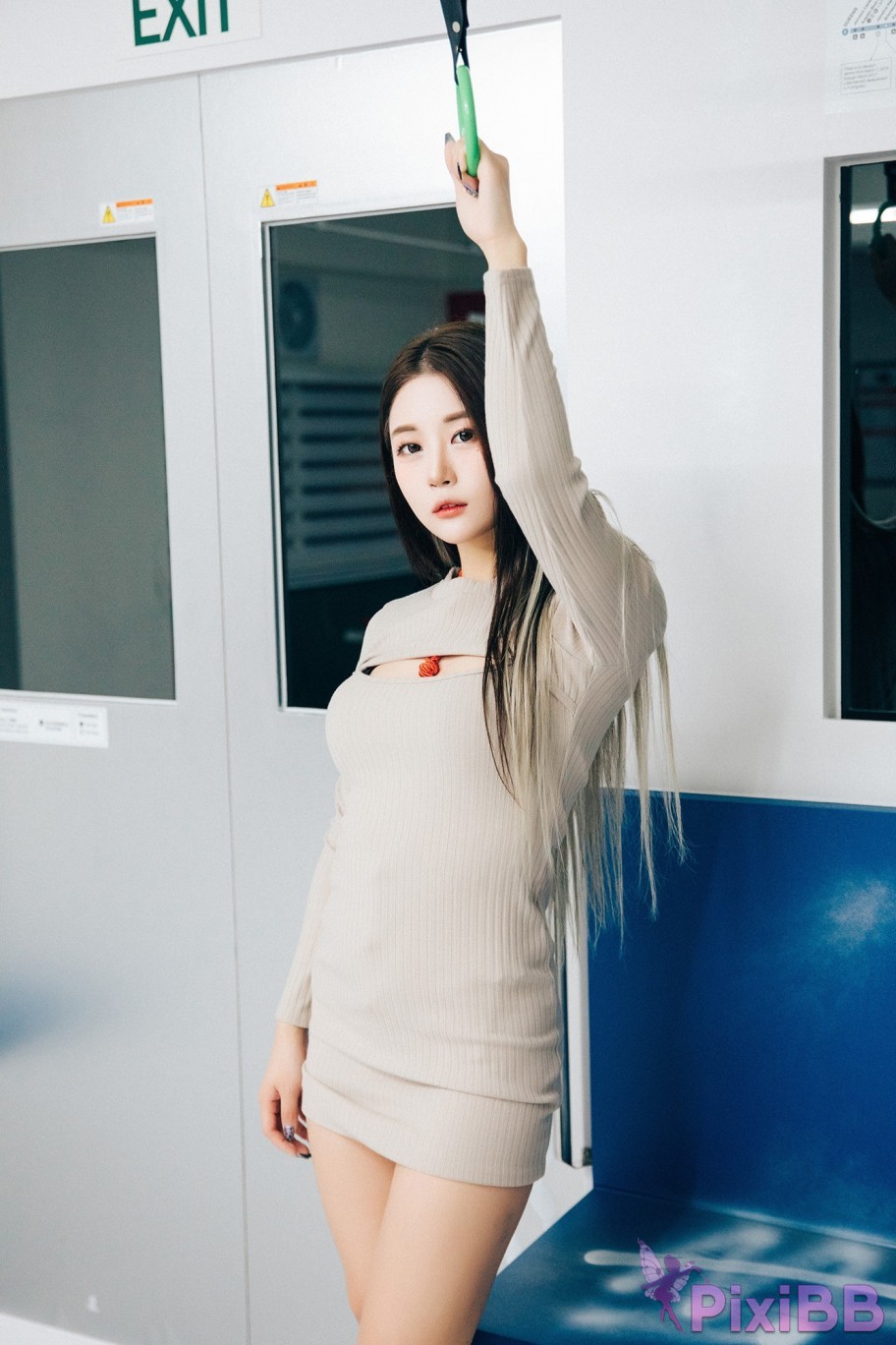 Loozy Bomi Bondage Subway PixiBB.COM 090