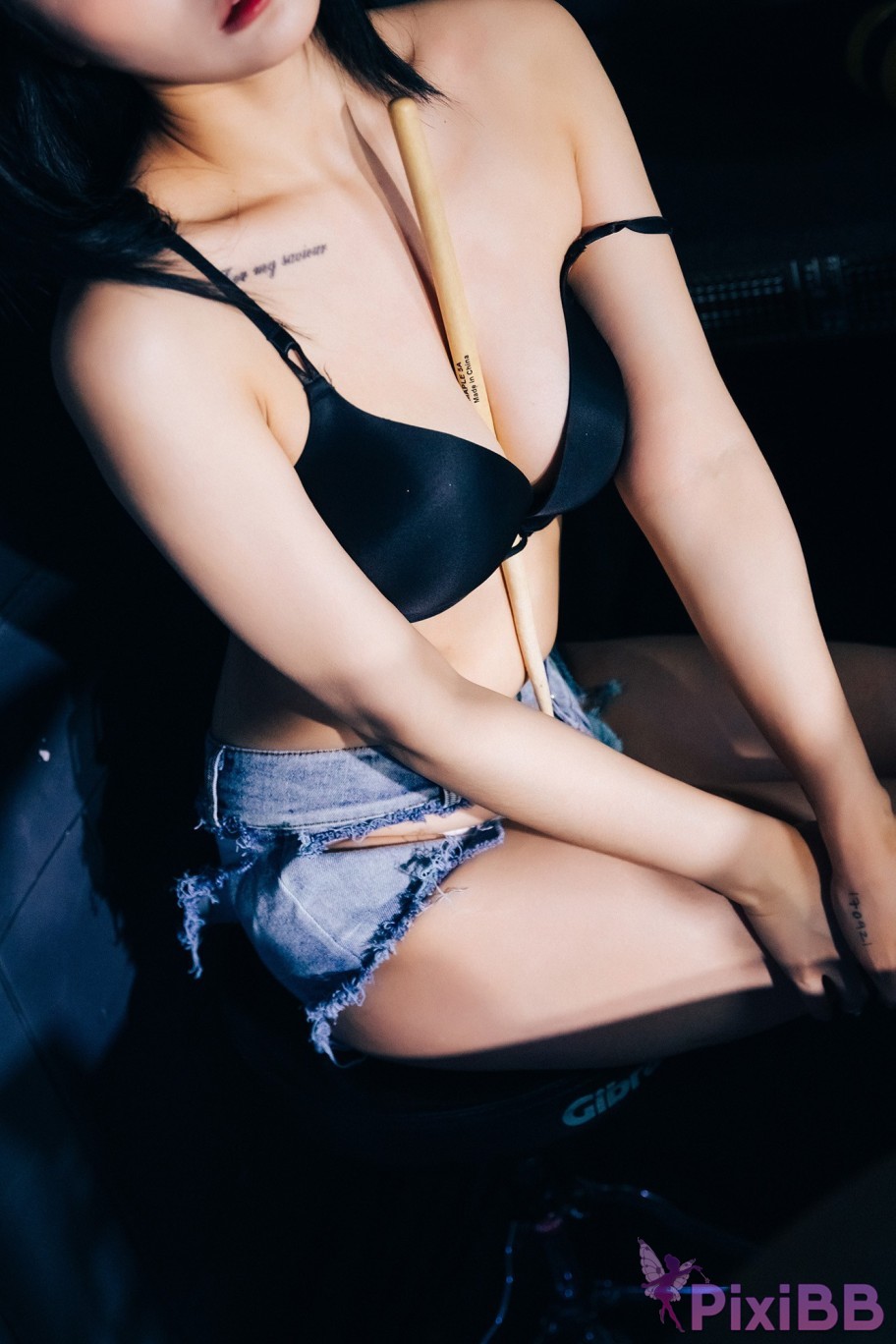 Loozy Bomi Covert Stage PixiBB.COM 122