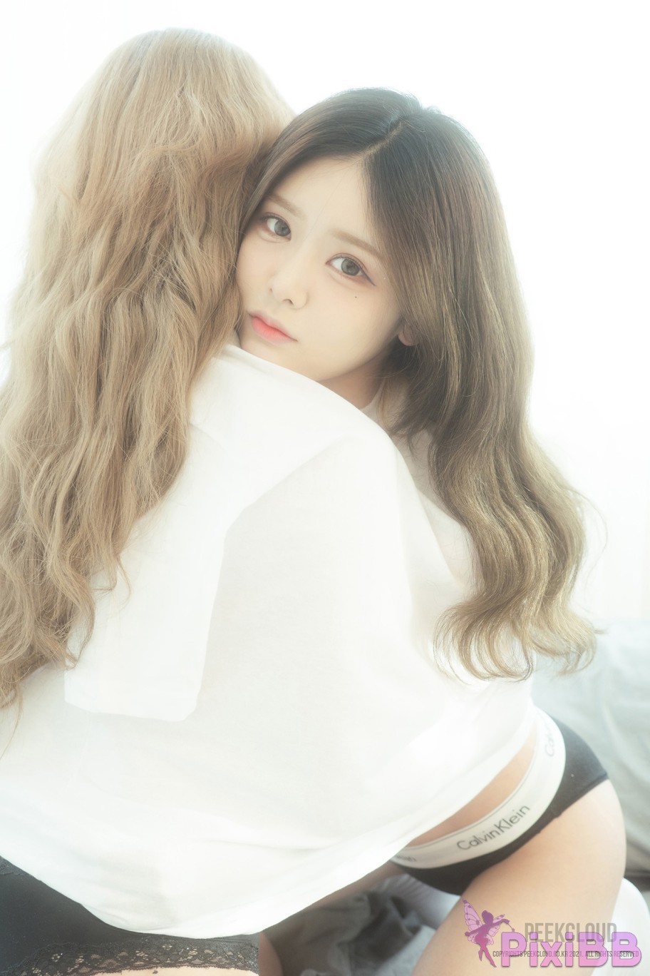 PEEKCLOUD Bomi x Yuka Christmas Twin Edition PixiBB.COM 009