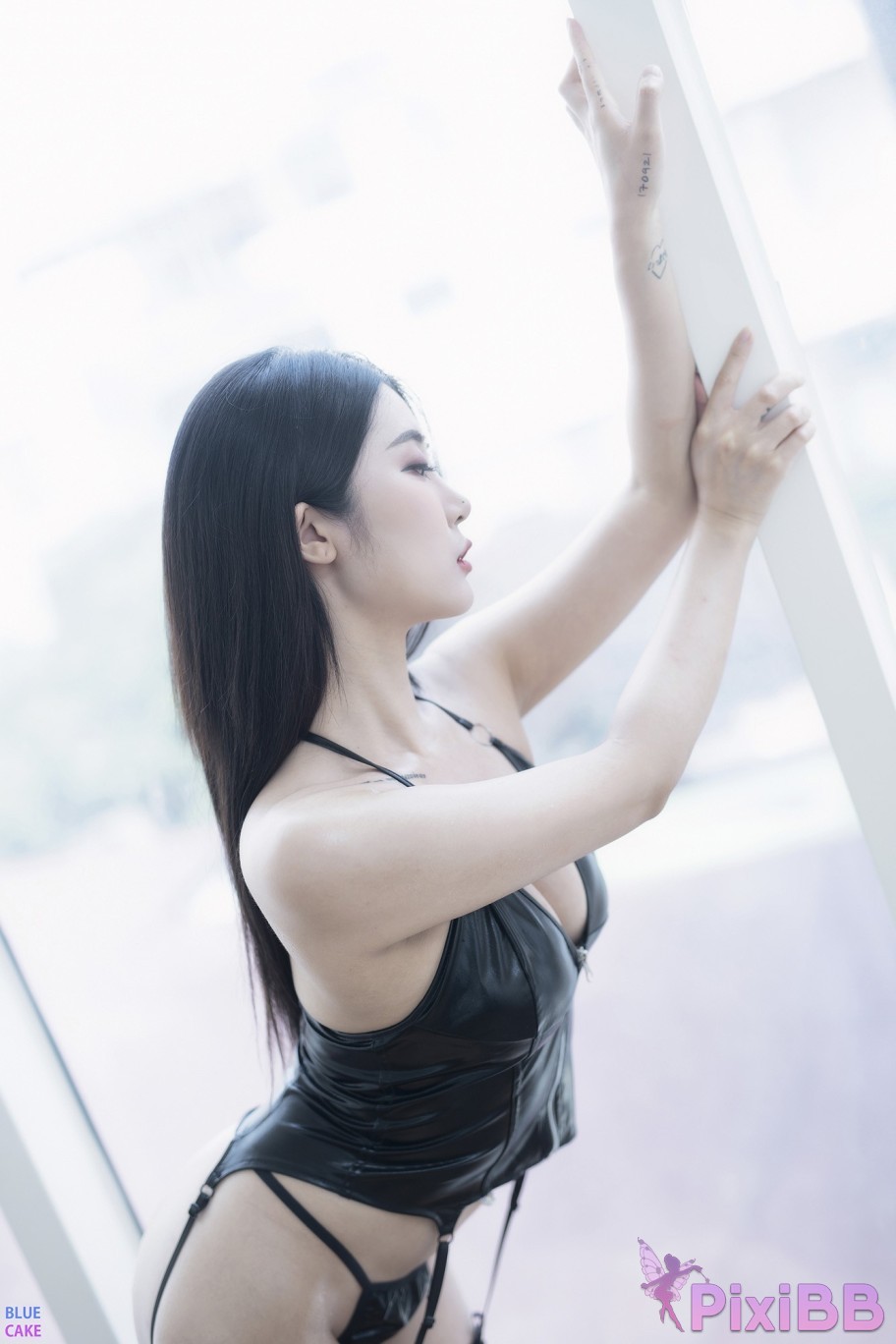 BLUECAKE Bomi Catalina PixiBB.COM 056