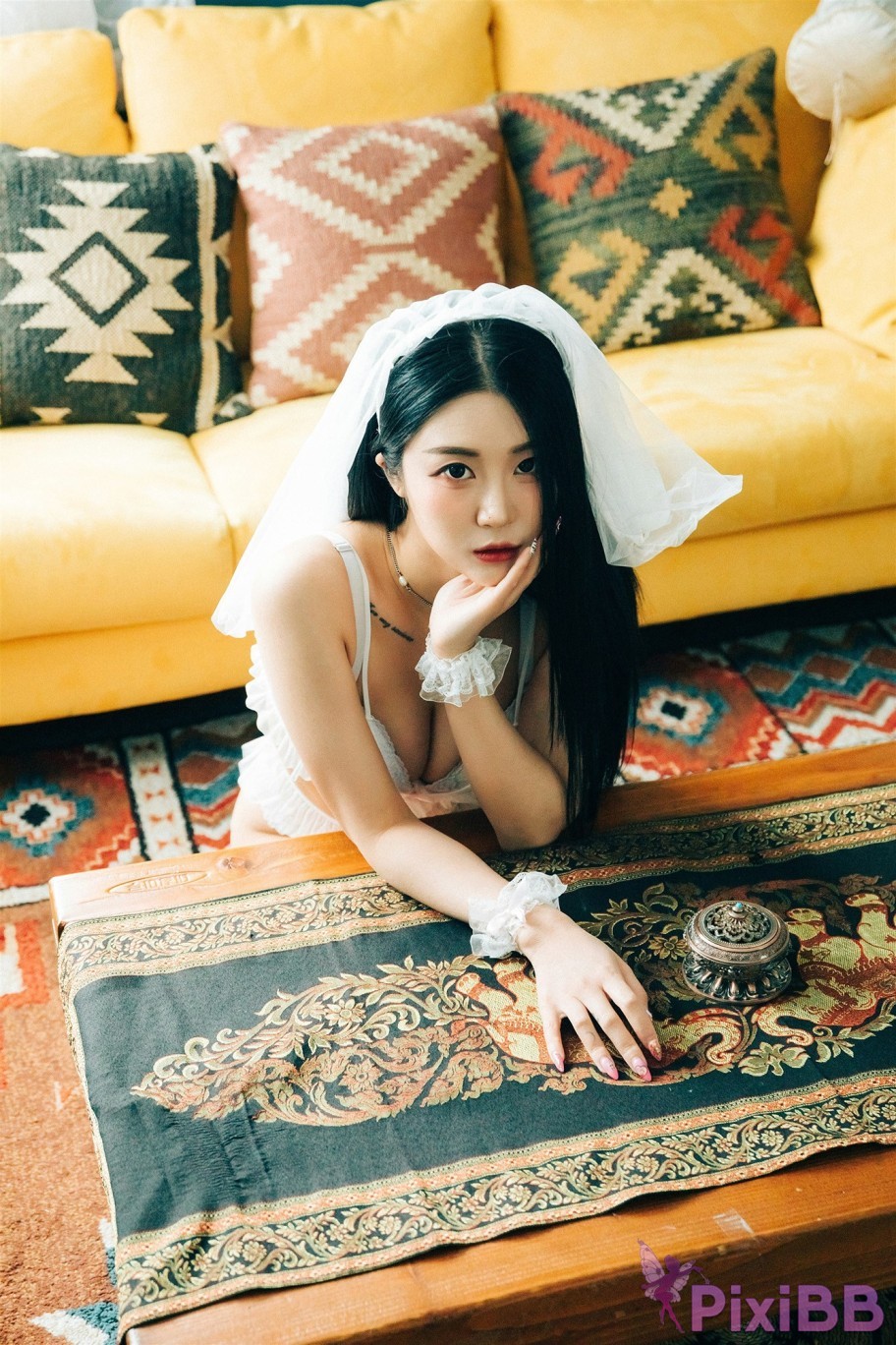 Loozy Bomi Holiday PixiBB.COM 032