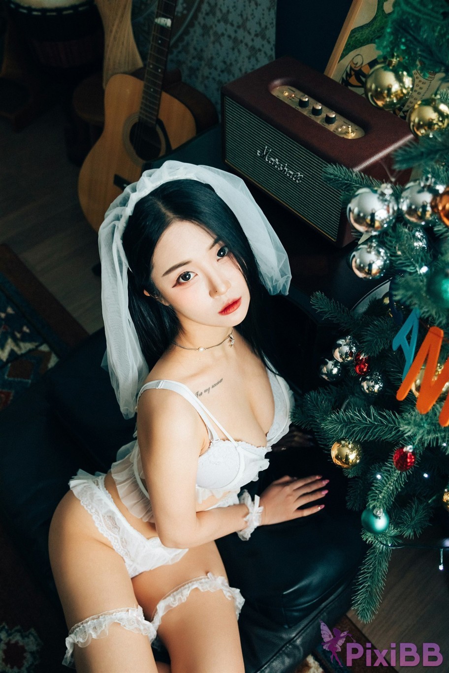 Loozy Bomi Holiday PixiBB.COM 042